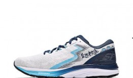 新碳板跑鞋爆料视频大全